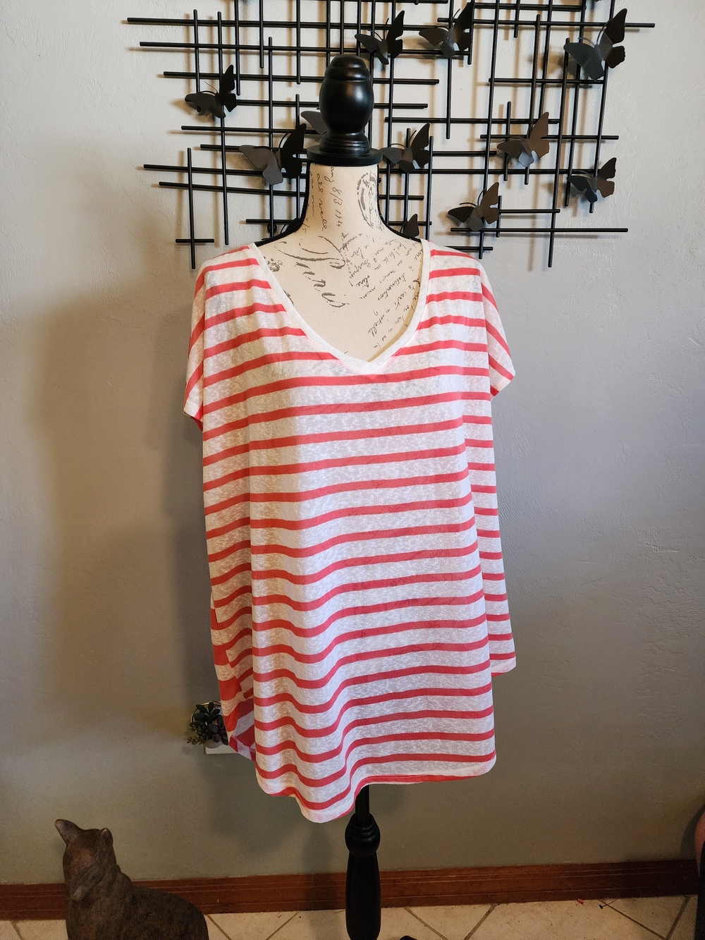 Ava & Viv Coral and White Striped V-Neck Tunic Top
